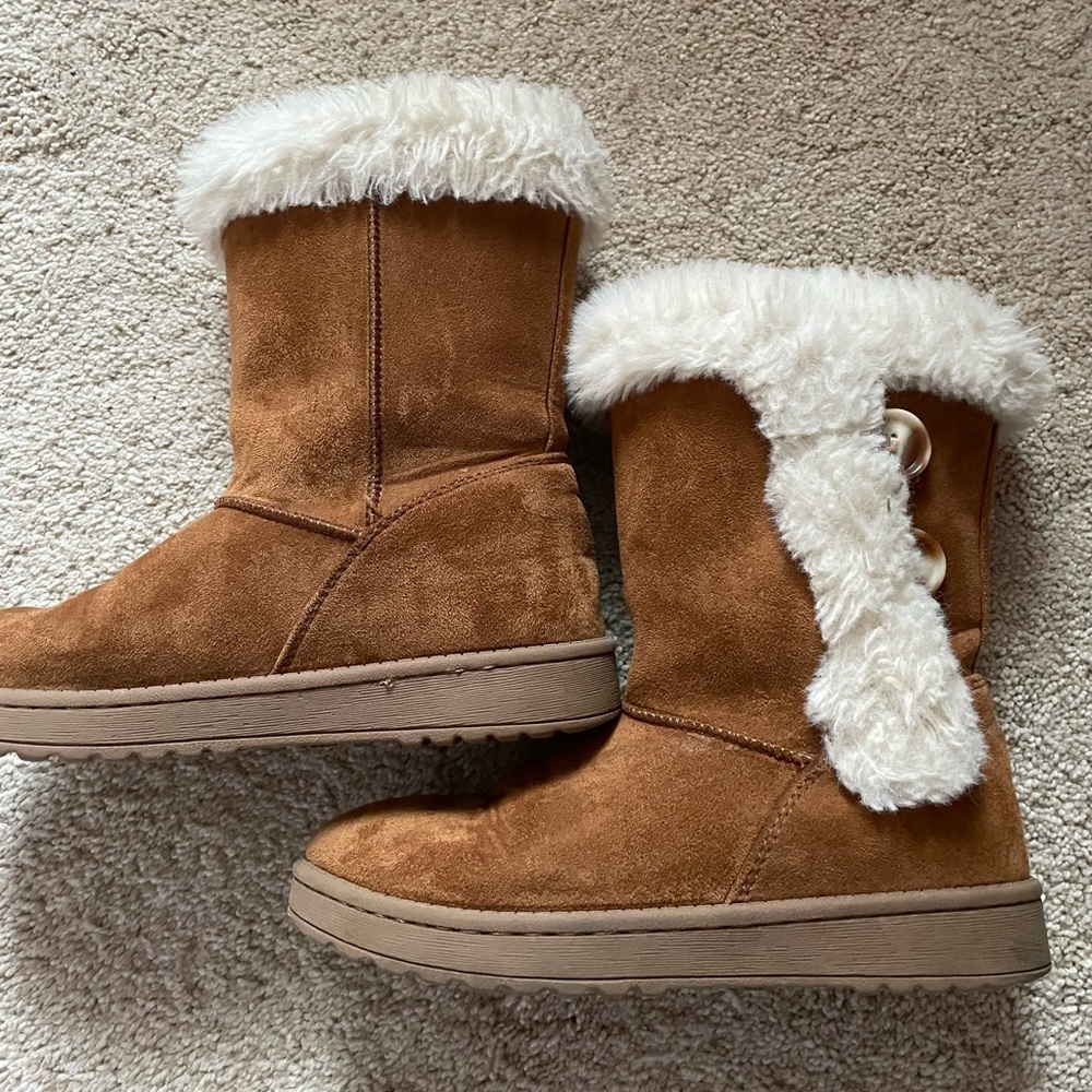 Girls tall fuzzy boots